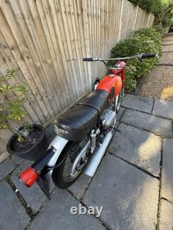 Gilera 125 Strada Classic Motorcycle Bike