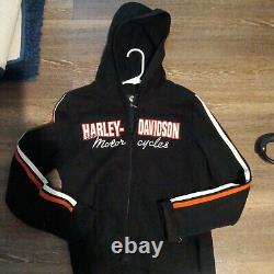 Harley davidson leather jacket women medium, Slightly Used