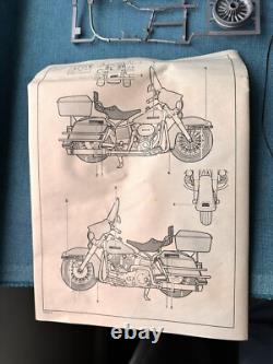 Revell 1/12 scale Harley-Davidson model motorcycle 07951 ELECTRA GLIDE PRISTINE