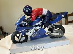 Thunder Tiger FM1e Yamaha R1 RC Motorcycle (no Stand)