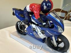 Thunder Tiger FM1e Yamaha R1 RC Motorcycle (no Stand)