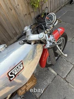 1970 Ex Derek Woodman Seeley Matchless 500 Moto de Course, Moto Classique