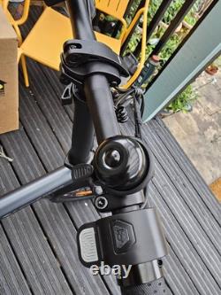 Ado Air 20s Version Internationale 250w Suspension Avant/ Garde-Boue Utilisé Une Fois 25mph