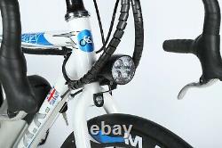 Electric Road Race Bike Mak Steel Frame E Bike Racer Batterie Et Moteur Alimenté