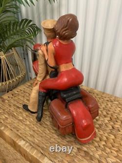 Excellent état grande moto vintage en résine Harley Davidson avec couple