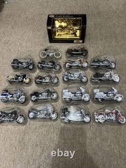 Maisto 1 18 Moto Harley Davidson Modèle Lot (19 Motos)