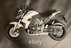 Miniature de moto Honda CB1000R 1/12 en métal coulé Honda HRC complète