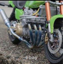 Modèle de moteur 6 cylindres style Cbx1000- 1/12 Cb750F construction personnalisée moto à échelle