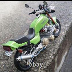 Modèle de moteur 6 cylindres style Cbx1000- 1/12 Cb750F construction personnalisée moto à échelle