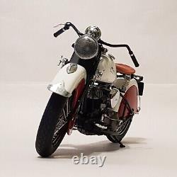 Modèle de moto diecast classique américaine Indian Sport Scout de 1940 à l'échelle 1/12