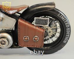 Modèle en alliage de moto Bobber Harley 1/6 pouvant être associé au soldat de 12 pouces HT