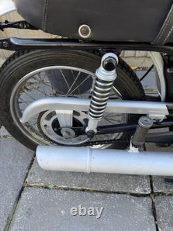 Moto classique Gilera 125 Strada