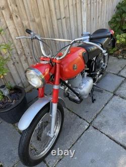 Moto classique Gilera 125 Strada