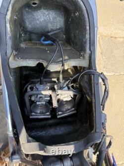 Moto de course classique 2000 Honda RS250 V Twin