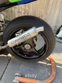 Moto de course classique 2000 Honda RS250 V Twin