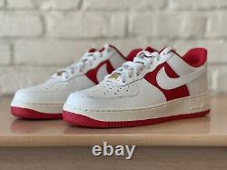 Nike Air Force 1 Faible Département Athlétique Blanc Rouge Taille 9.5 pour Homme FN7439-133 Nouveau