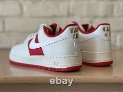 Nike Air Force 1 Faible Département Athlétique Blanc Rouge Taille 9.5 pour Homme FN7439-133 Nouveau