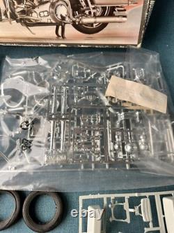 Revell 1/12 échelle modèle de moto Harley-Davidson 07951 ELECTRA GLIDE PRISTINE