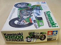 Tamiya 1428 Kawasaki KR500 Maquette de Moto Très Détailée Échelle 1/12