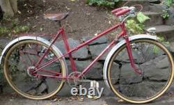 Vélo avec le moteur le plus léger du monde pour le tour pour hommes