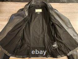 Veste en cuir pour femmes Michael Kors. Taille Moyenne.